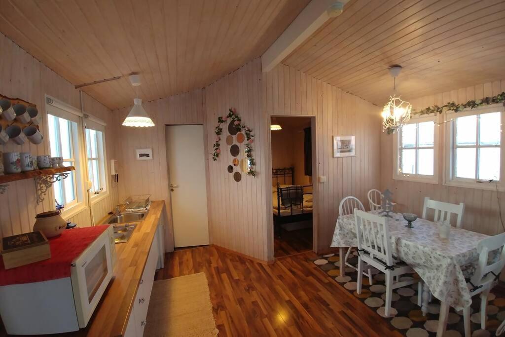 Cosy Cottage-Alfabakki-With Hot Tub Stori-Bakki Экстерьер фото