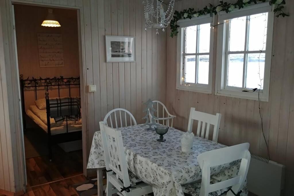 Cosy Cottage-Alfabakki-With Hot Tub Stori-Bakki Экстерьер фото